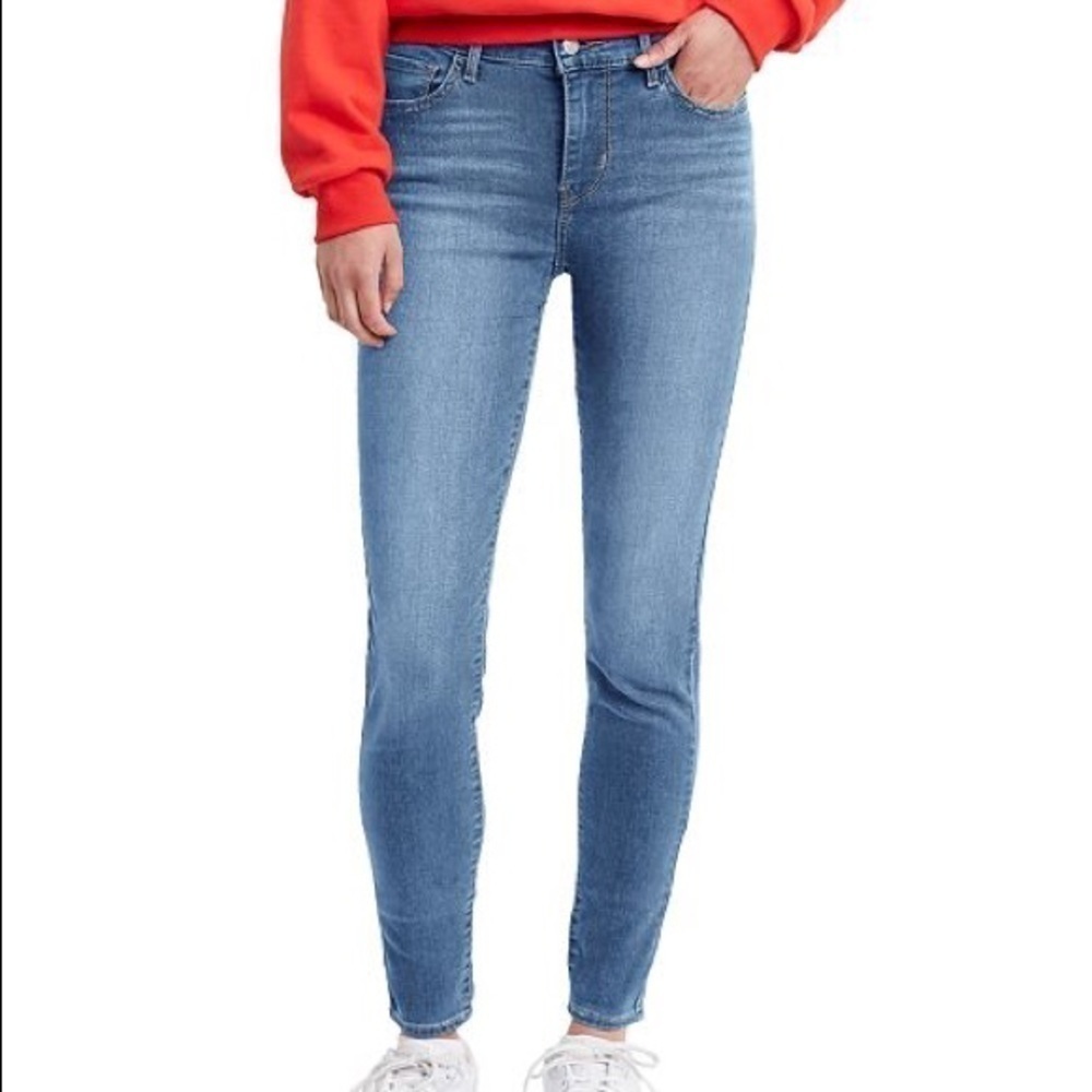 Levi’s 710 Jeans​​​​​​​